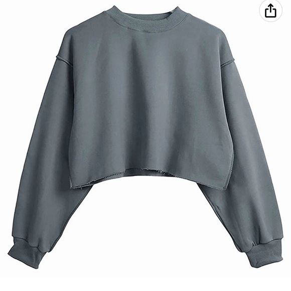 Super cute cropped sweater… - Picture 1 of 3